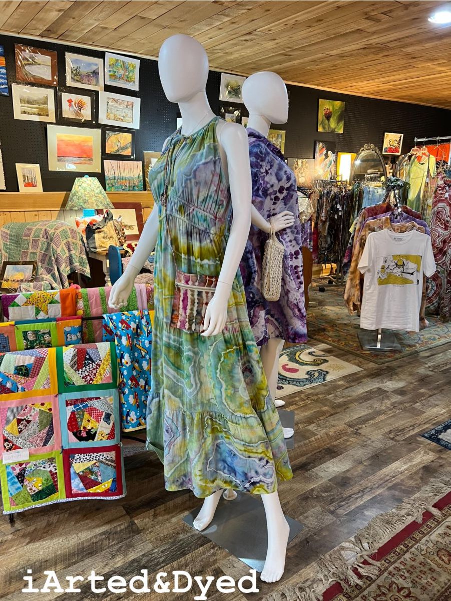 i Arted & Dyed Shopping